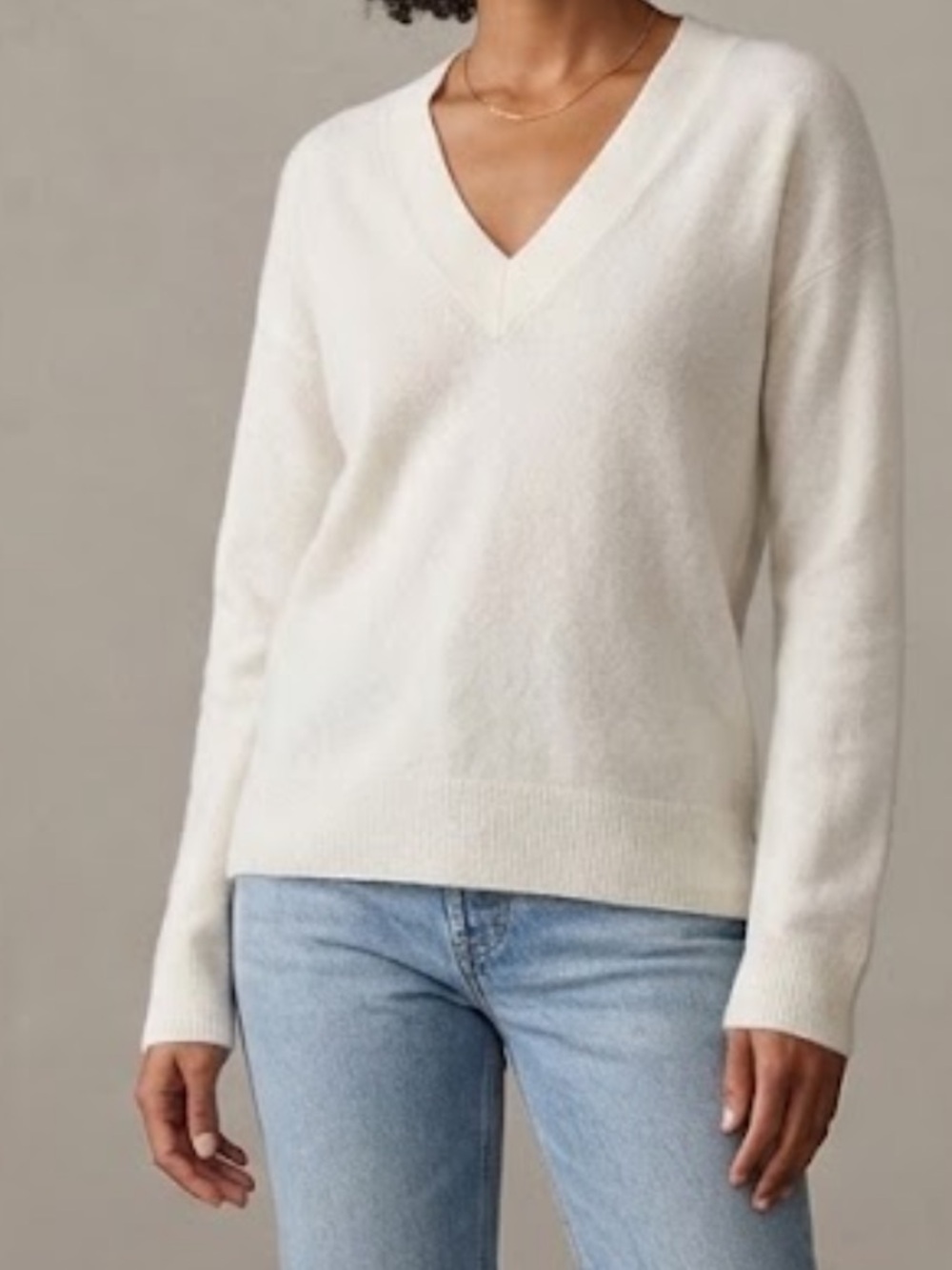 NAADAM Deep V-Neck Cashmere Lightweight Cream Sweater